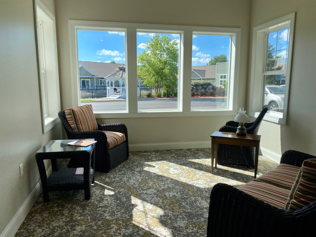saginaw-community-seating-area